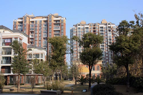 �������@